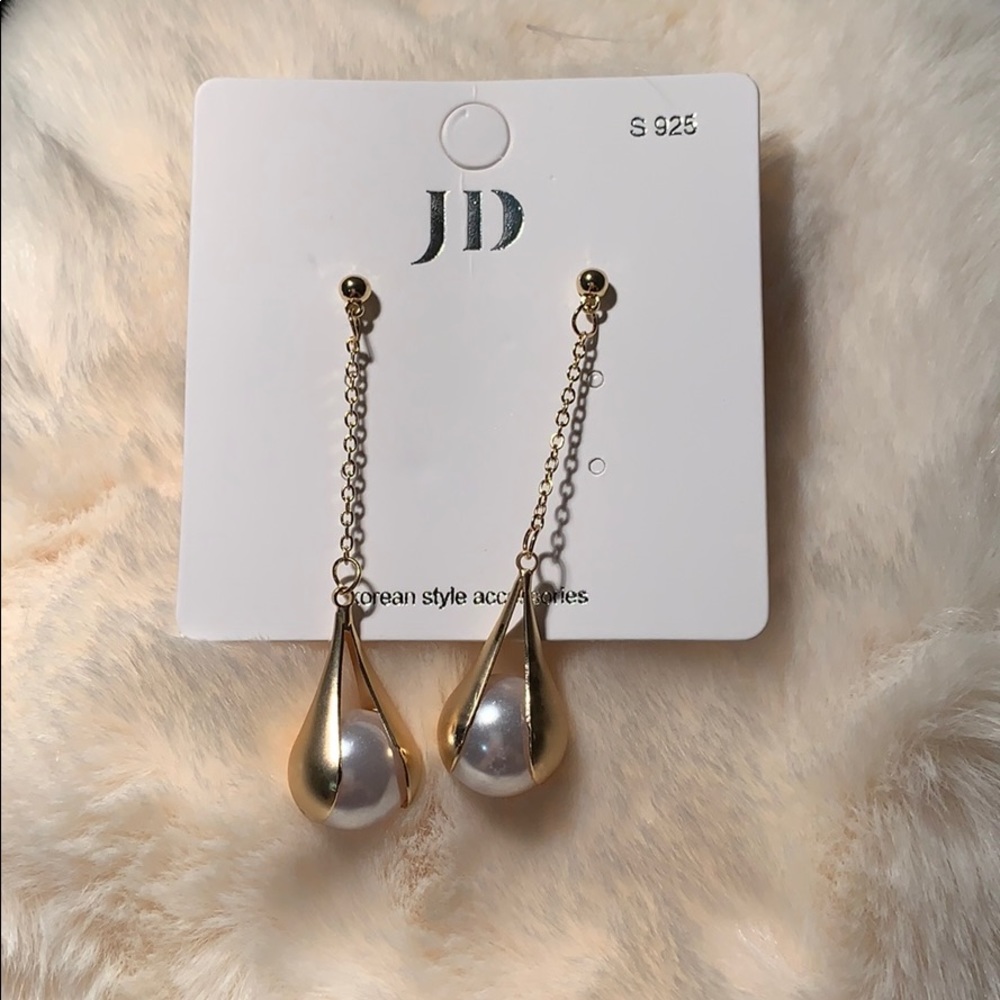 Fashion earrings